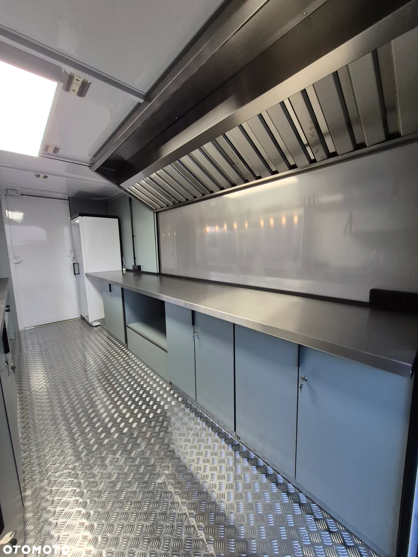 Iveco Food Truck Sklep Bar Specjalny - 8