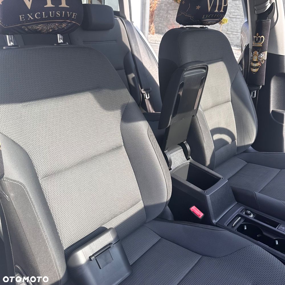 Volkswagen Golf - 31