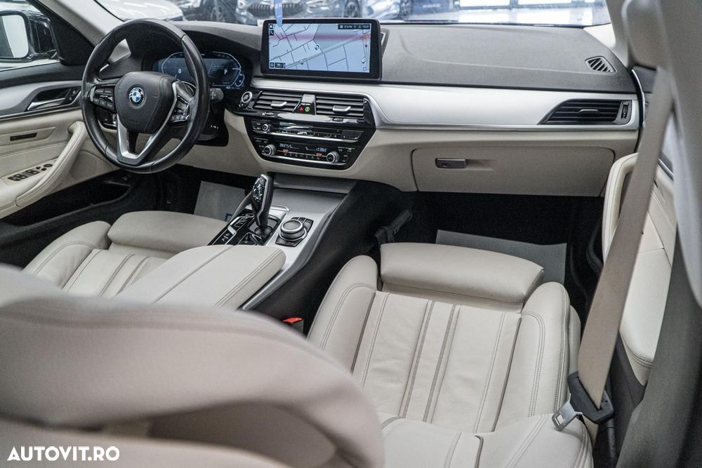 BMW Seria 5 520e Aut. Luxury Line - 3