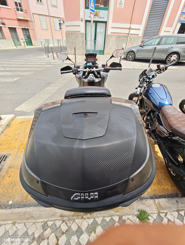 Honda ADV - 9