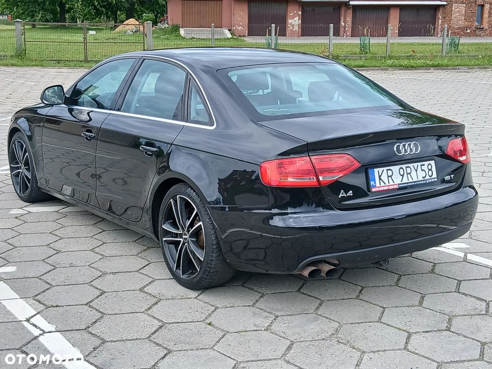 Audi A4 Limousine - 25