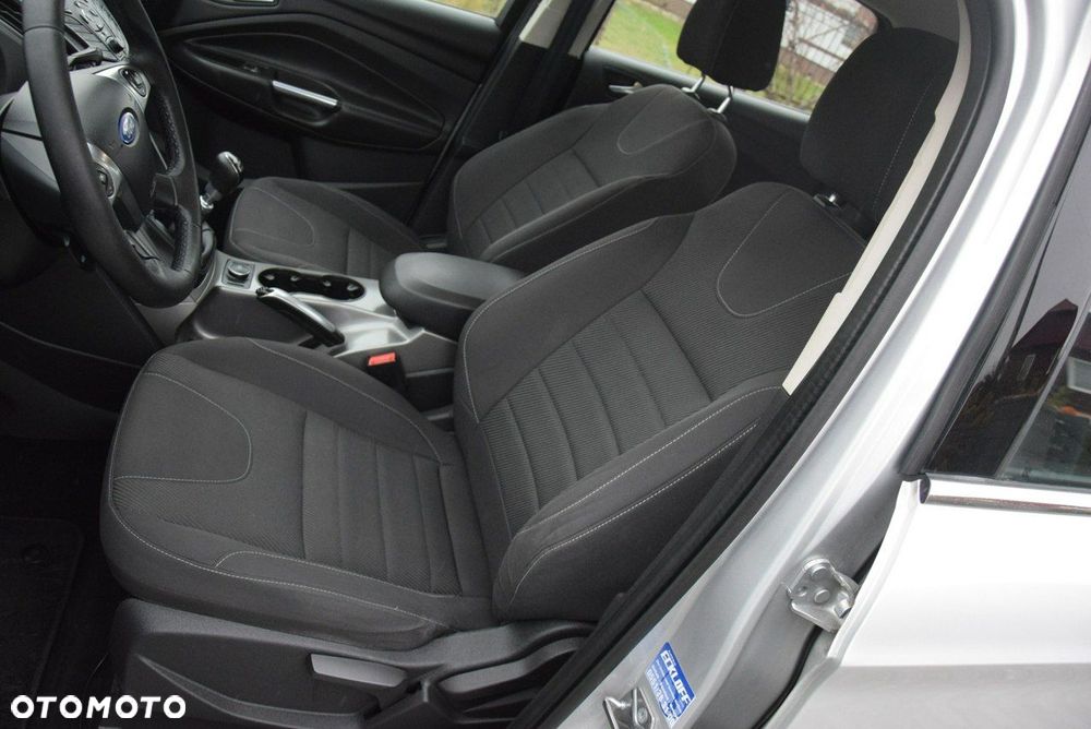 Ford Kuga 2.0 TDCi 2x4 Trend - 25