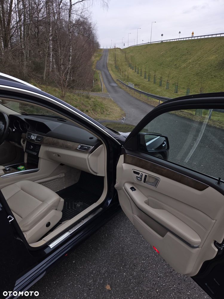 Mercedes-Benz Klasa E 350 4Matic 7G-TRONIC - 10