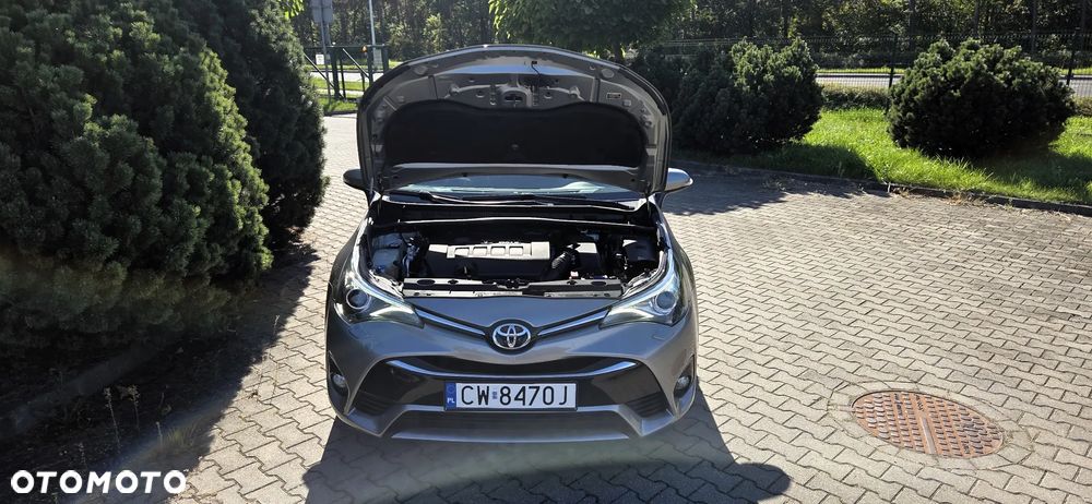 Toyota Avensis 1.8 Premium MS - 38