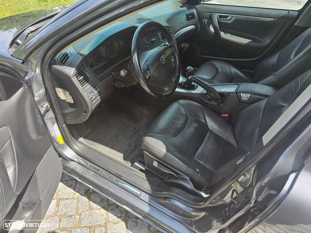 Volvo S60 2.4 D5 Nivel 1 - 6