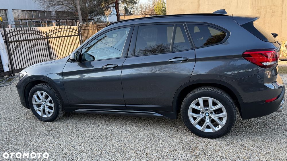BMW X1 sDrive18d Sport Line - 5