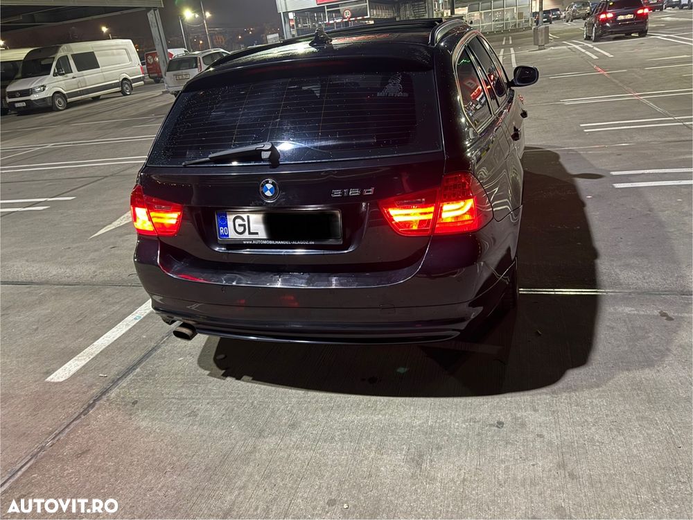 BMW Seria 3 318d - 12