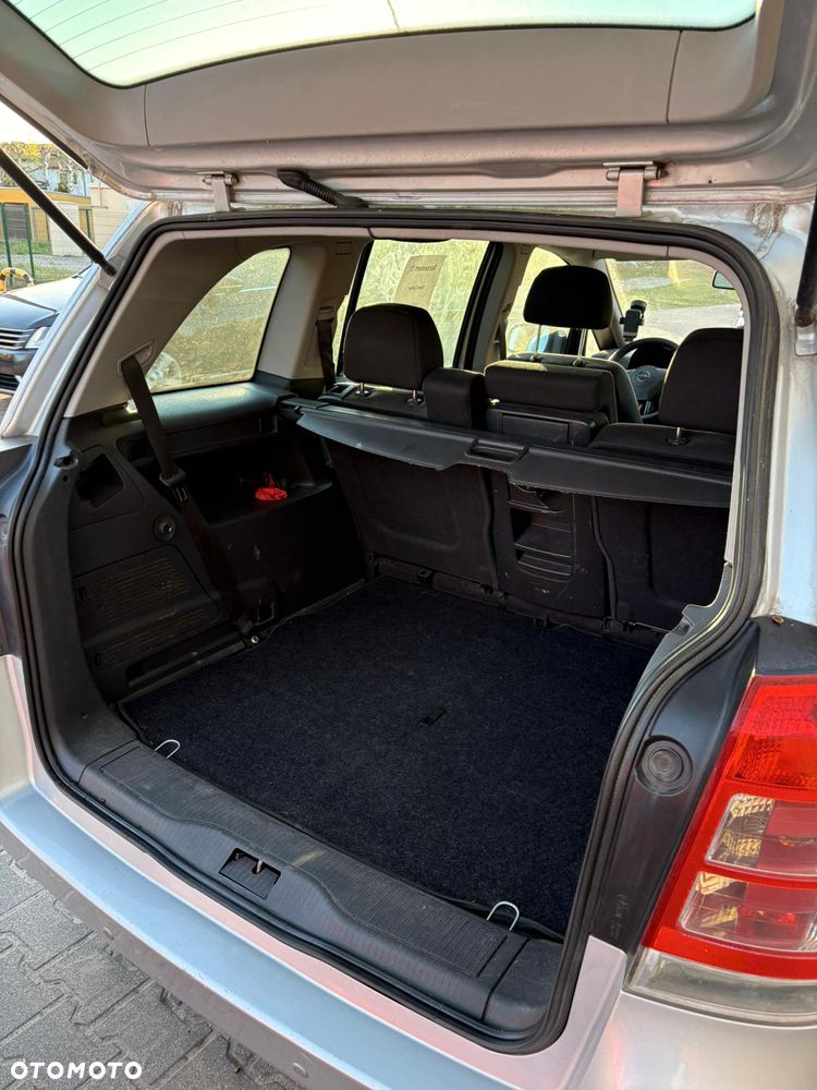 Opel Zafira 1.8 - 9