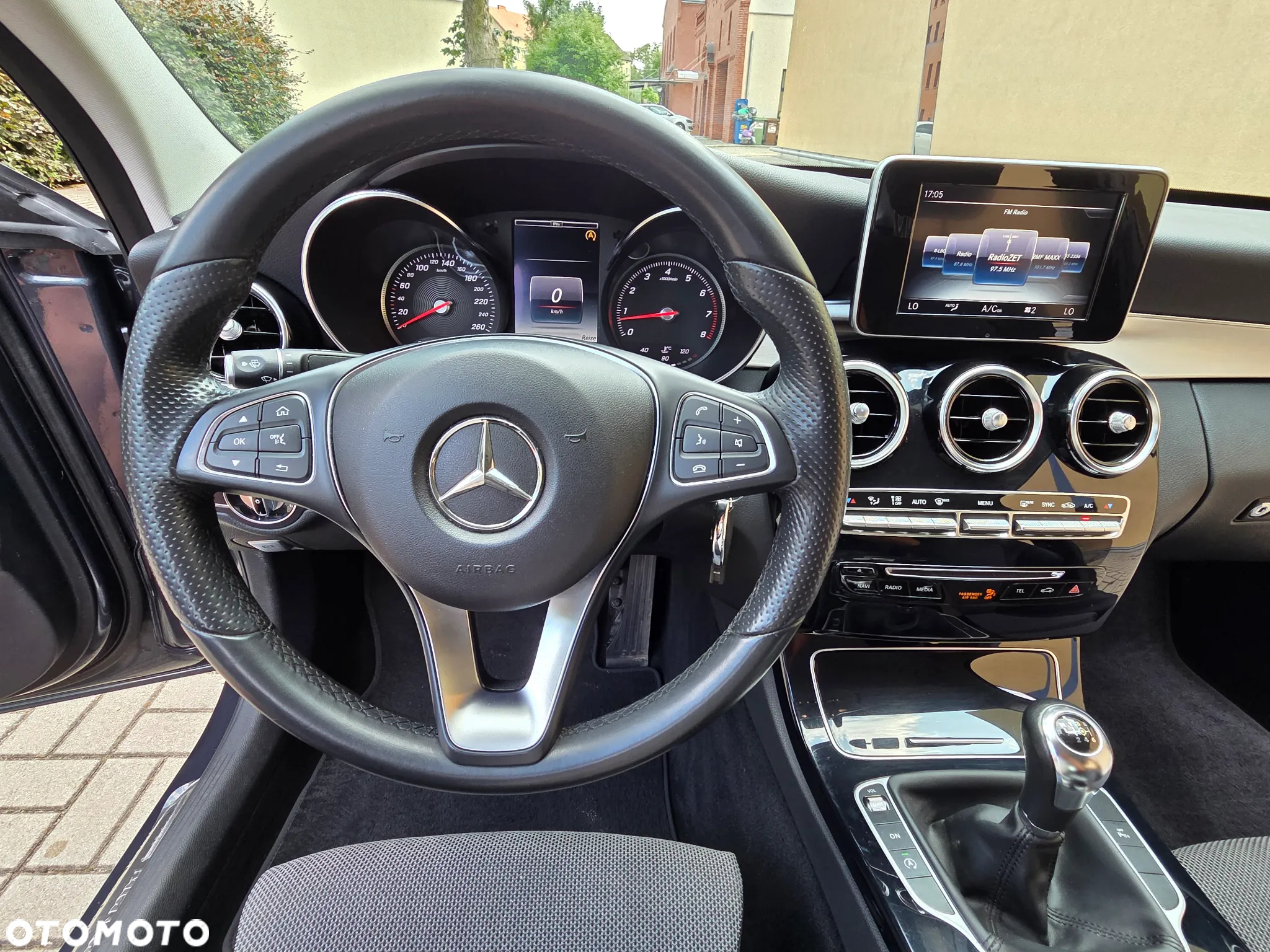 Mercedes-Benz Klasa C 200 - 35