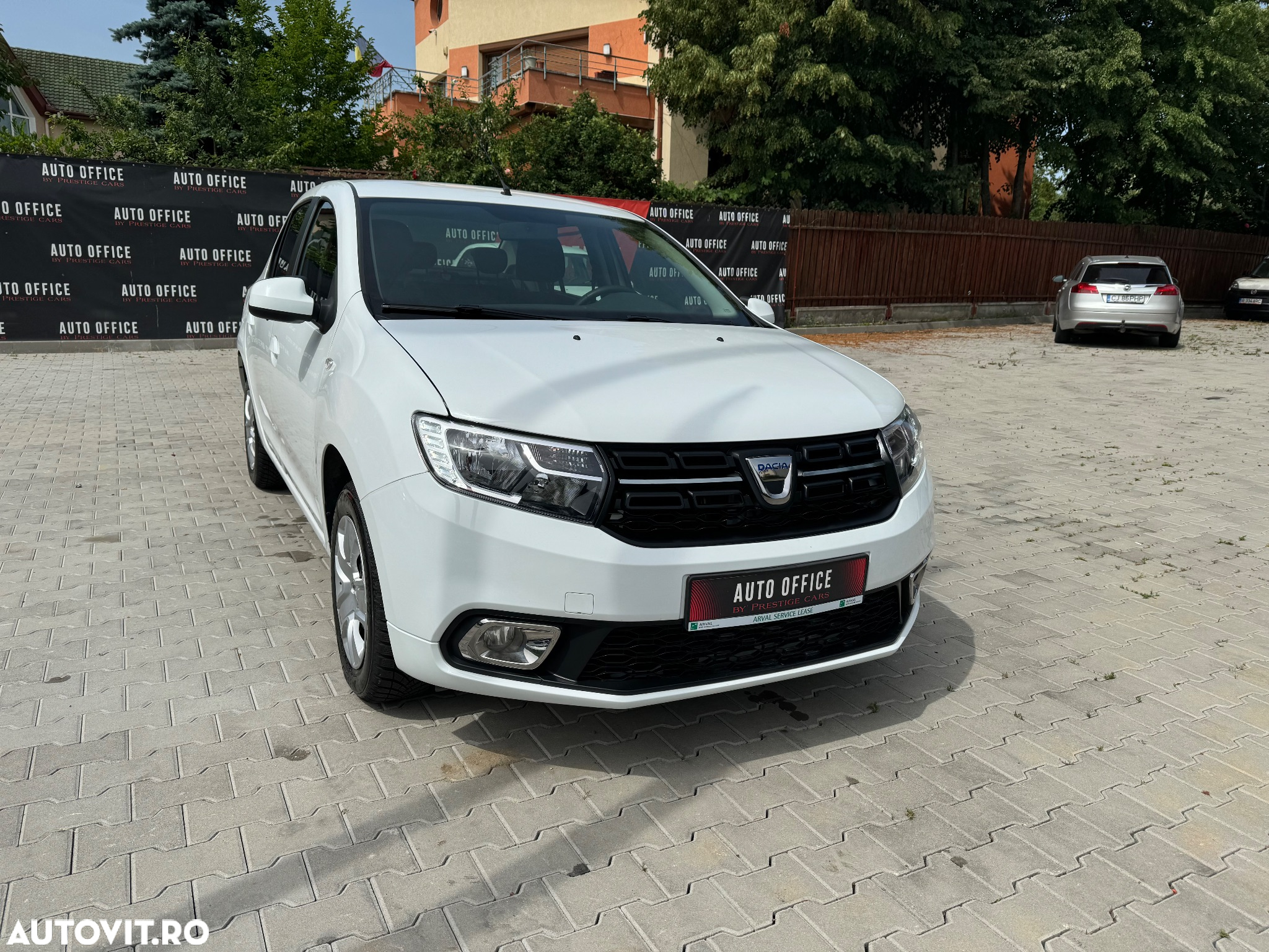 Dacia Logan 0.9 TCe Laureate - 10