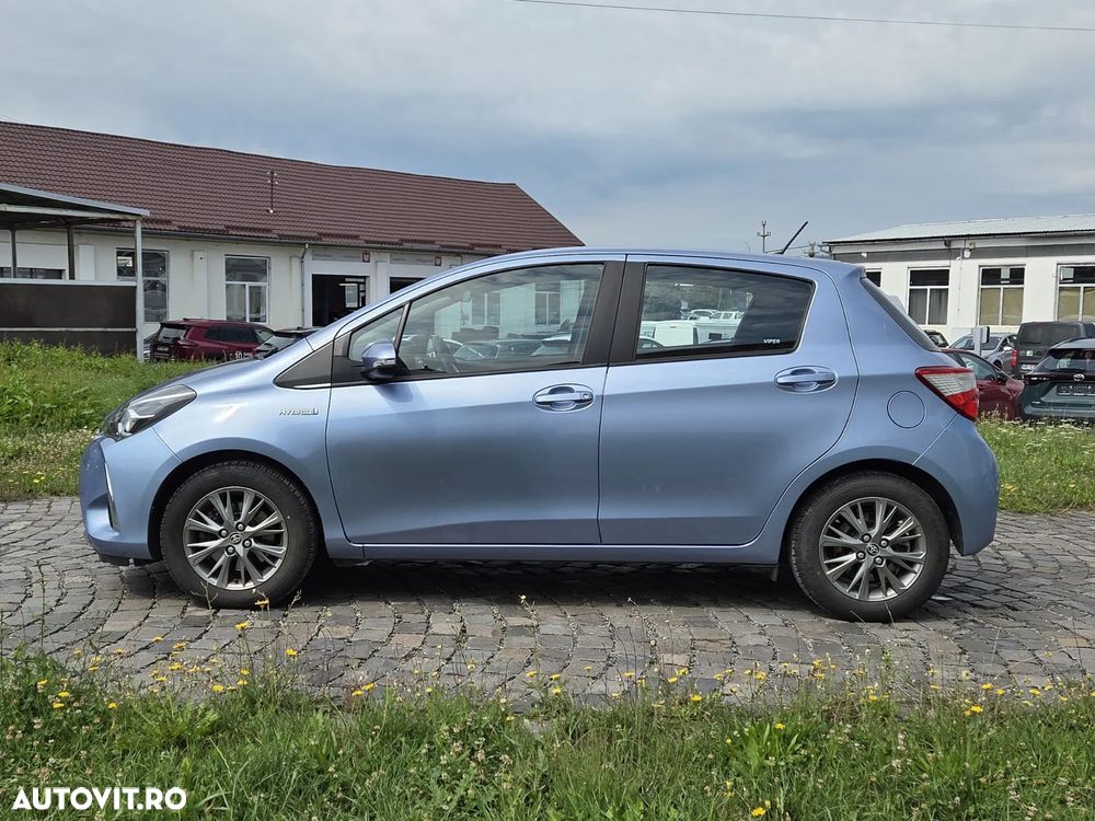 Toyota Yaris 1.5 VVT-i HSD Luna - 7