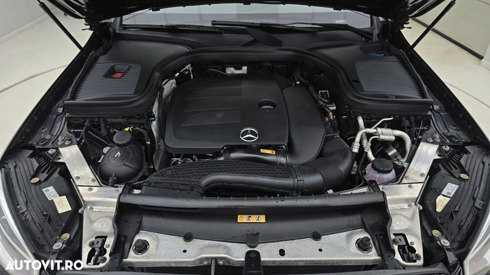 Mercedes-Benz GLC - 22