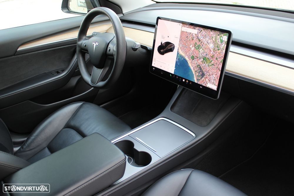 Tesla Model 3 Performance Dual Motor AWD - 25