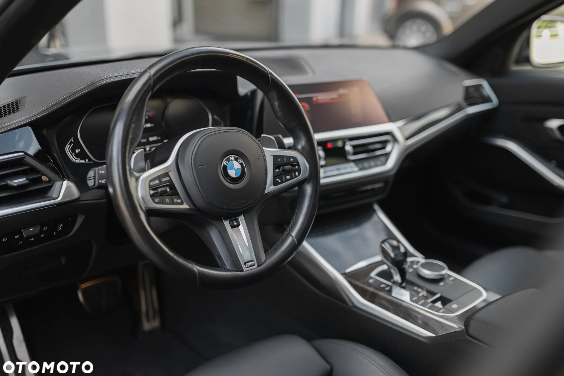 BMW Seria 3 330i xDrive M Sport - 15