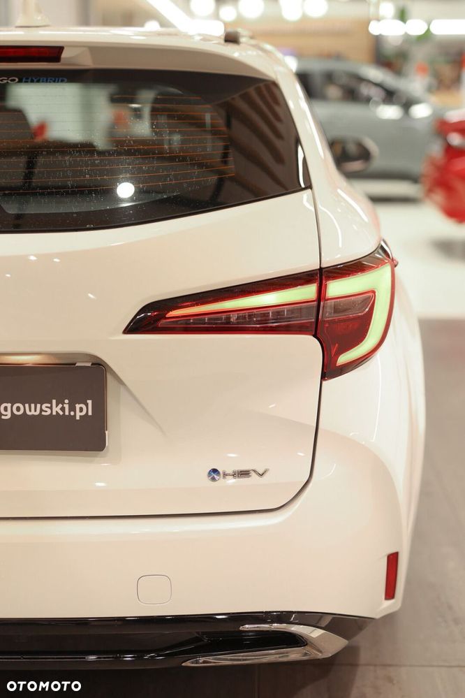 Toyota Corolla 1.8 Hybrid Comfort - 27
