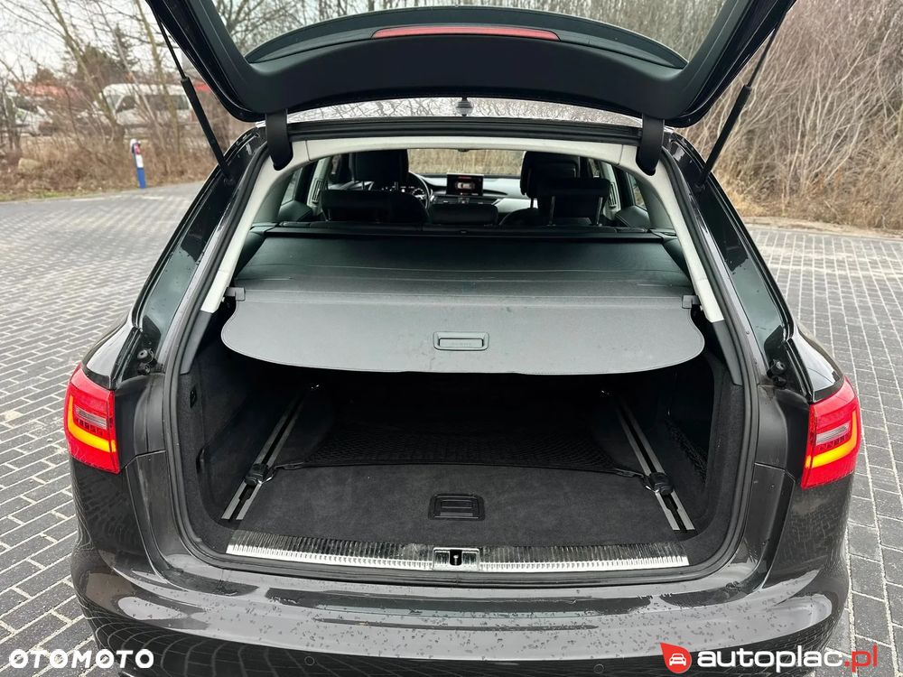 Audi A4 Avant 2.0 TFSI quattro S tronic Ambiente - 17