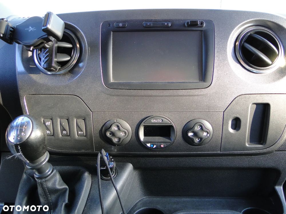 Renault Master - 18