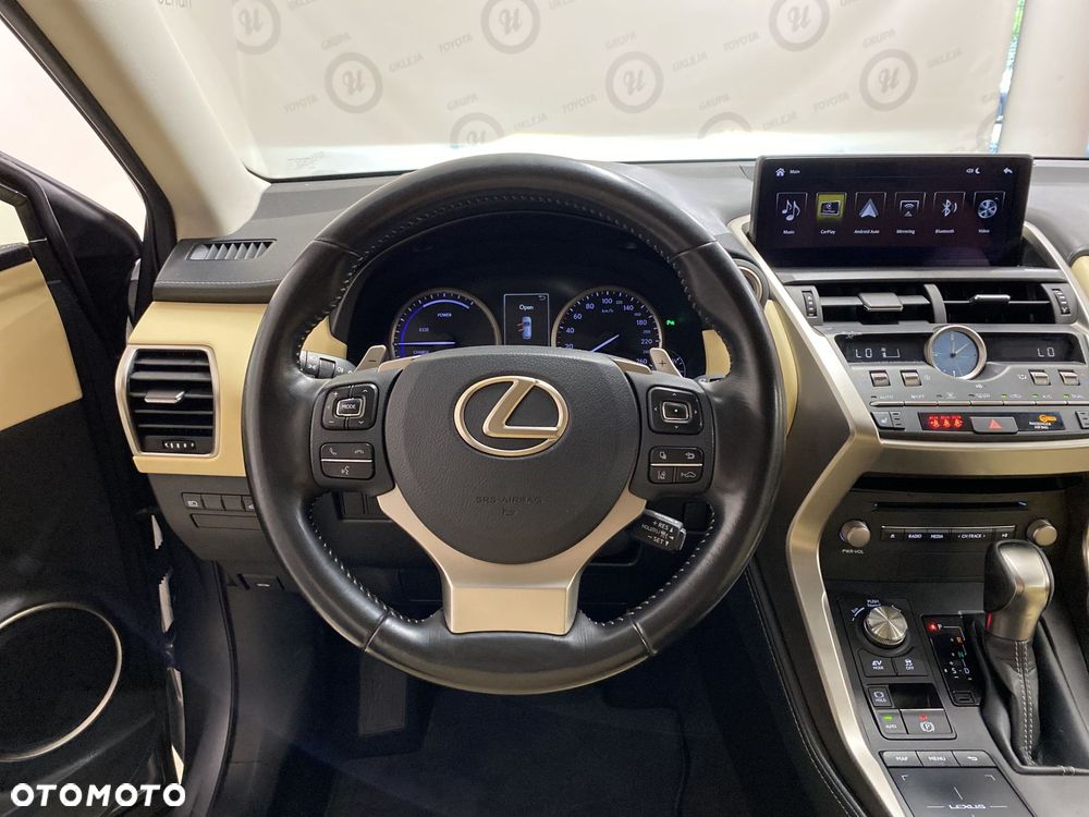 Lexus NX 300h Comfort AWD - 11
