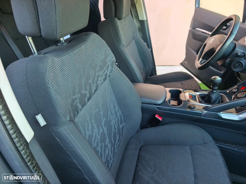 Peugeot 3008 1.6 HDi SE Style - 19