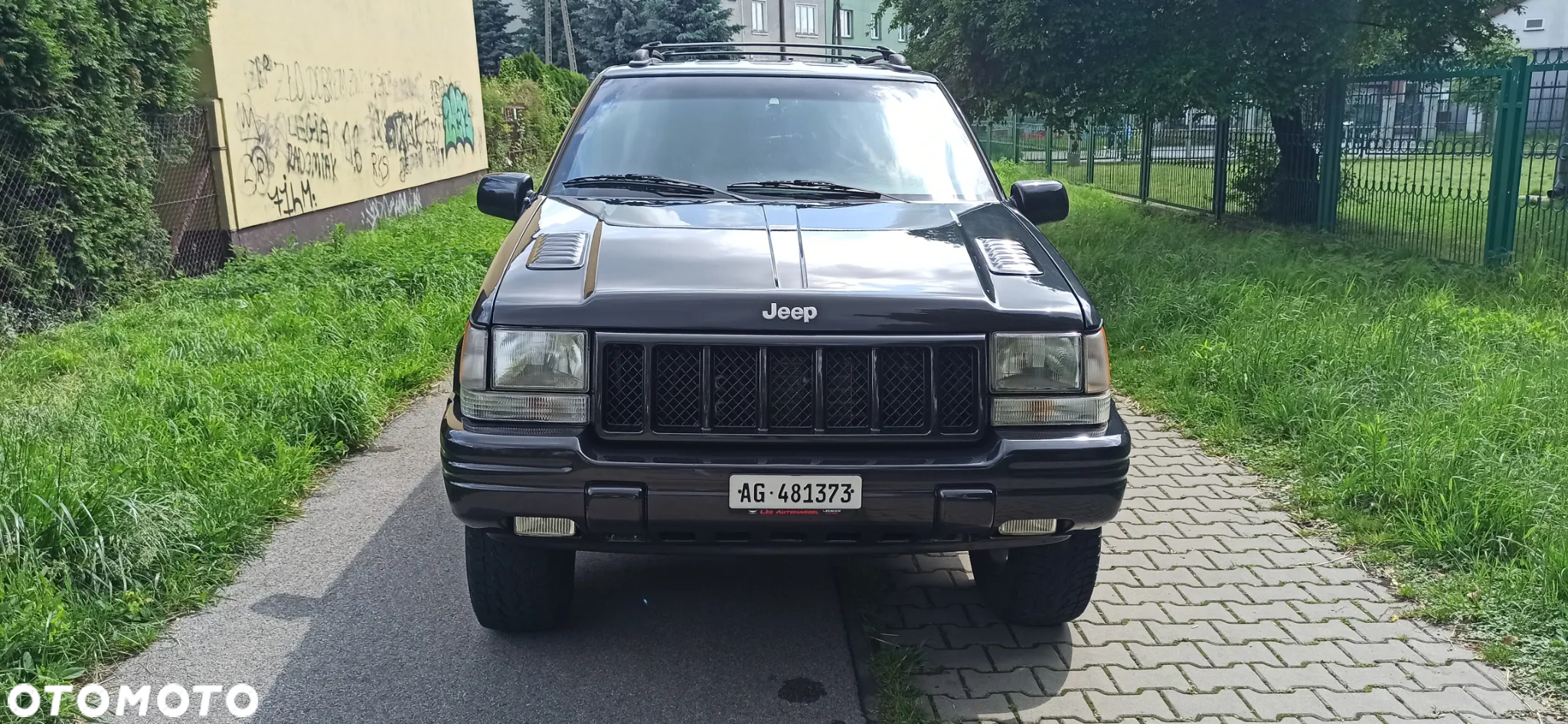 Jeep Grand Cherokee 5.9 Limited - 23