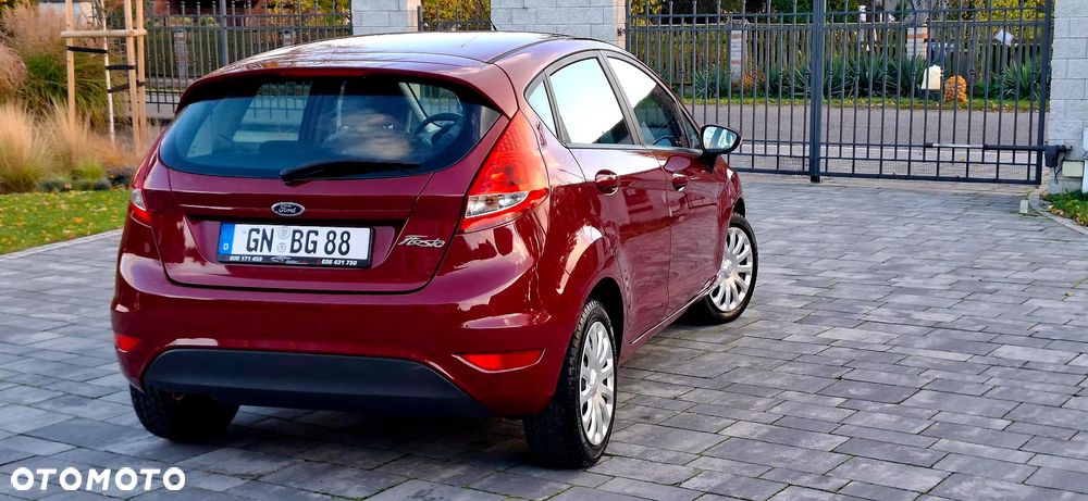 Ford Fiesta 2009 photo 3