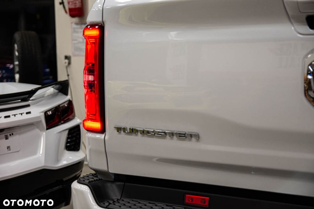 RAM 1500 Tungsten - 11