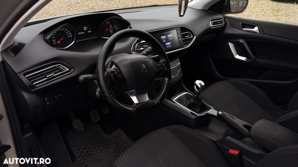 Peugeot 308 SW BlueHDi 120 Stop & Start Style - 13