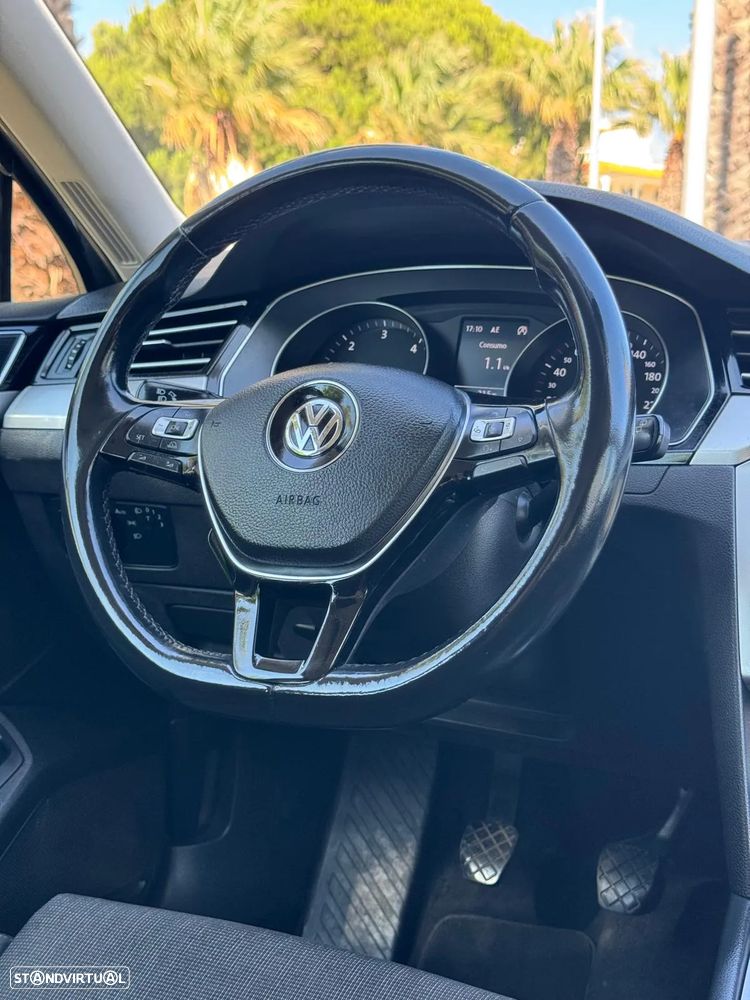 VW Passat Variant 1.6 TDI Confortline - 18