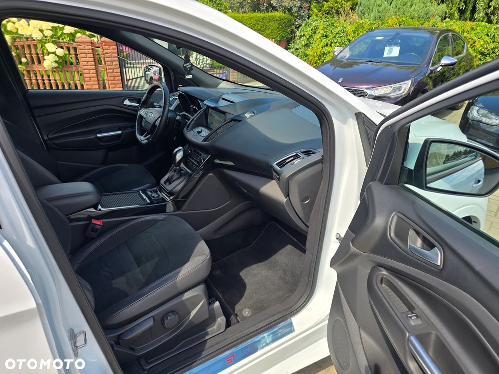 Ford Kuga - 11