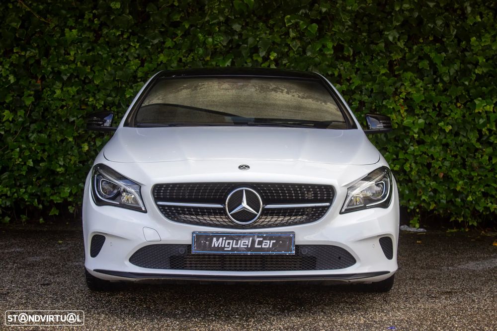 Mercedes-Benz CLA 180 7G-DCT UrbanStyle Edition - 2