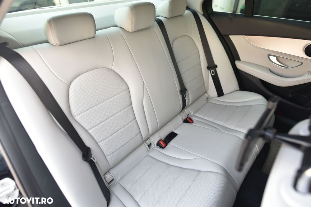 Mercedes-Benz C 220 (BlueTEC) d 7G-TRONIC - 32