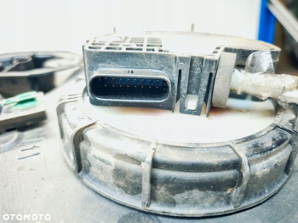 POMPA ZBIORNIK PŁYNU ADBLUE AUDI A4 B8 A5 8T LIFT 8K0131969 8K0131877S - 8