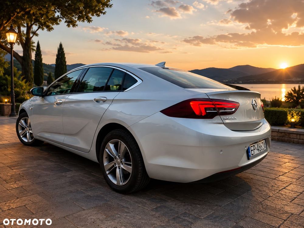 Opel Insignia - 1