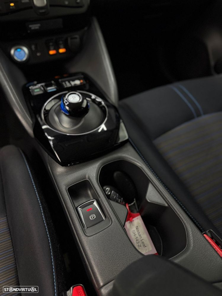 Nissan Leaf 40 kWh N-Connecta - 13