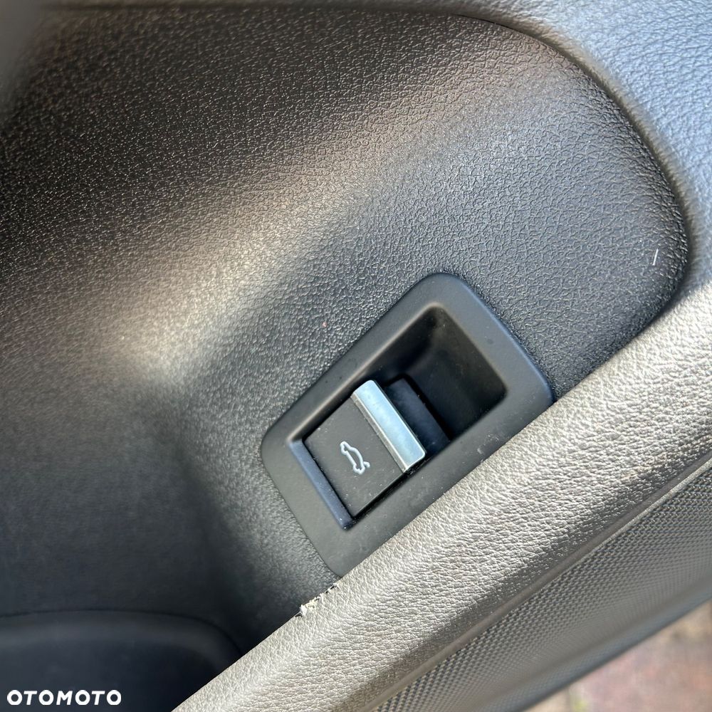 Audi A4 Avant 30 TDI S tronic S line - 19