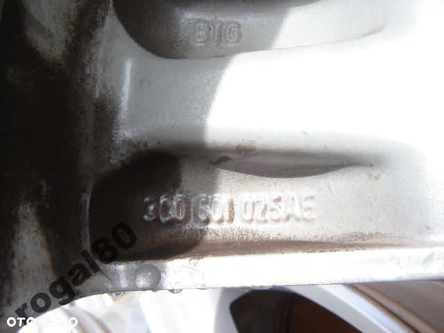VW GOLF PASSAT FELGA 3C0601025 AE IDEAŁ - 2