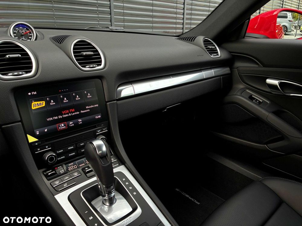 Porsche 718 Cayman - 30