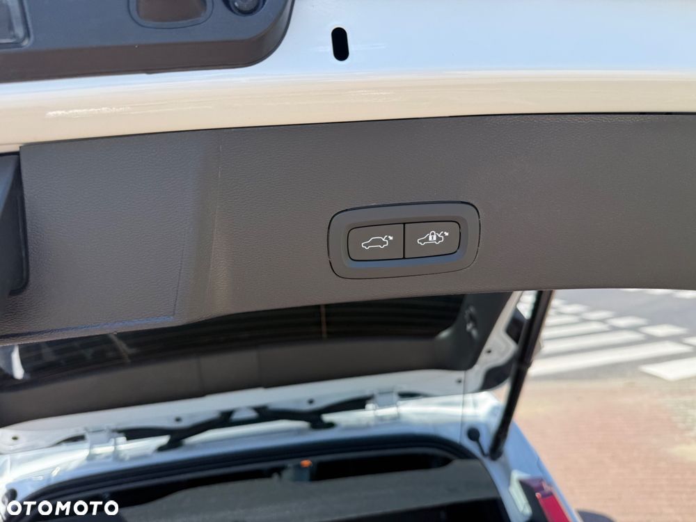 Volvo XC 40 B5 B AWD Ultimate Bright - 20