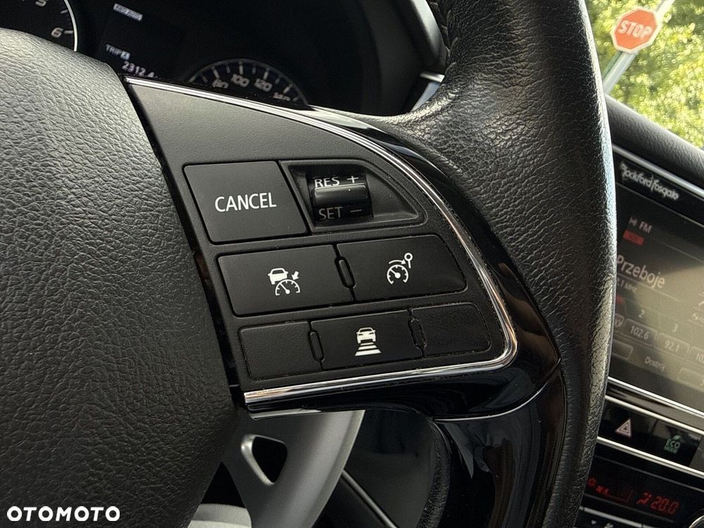 Mitsubishi Outlander 2.0 Intense + 4WD CVT - 18