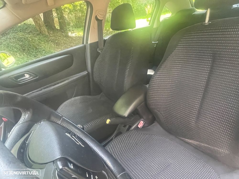 Citroën C4 1.6 HDi 110 VTR Pack - 22