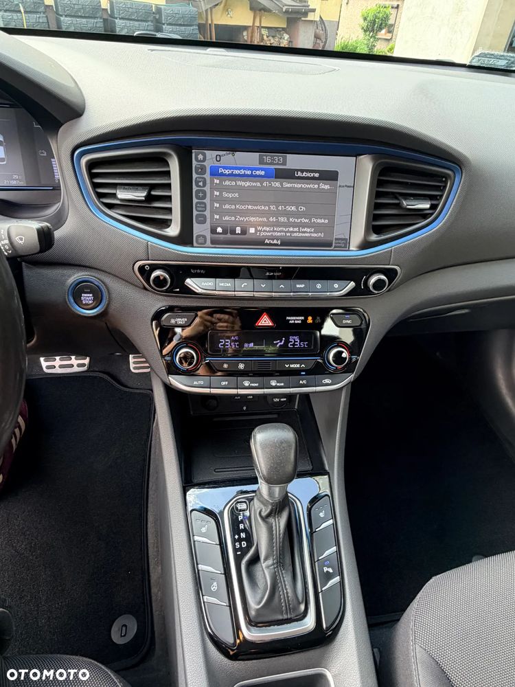 Hyundai IONIQ Hybrid Platinum - 16