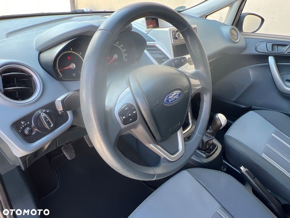 Ford Fiesta 1.25 Ambiente - 10