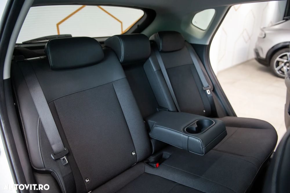 Hyundai KONA BEV 204 CP 64.8 kWh Luxury - 8