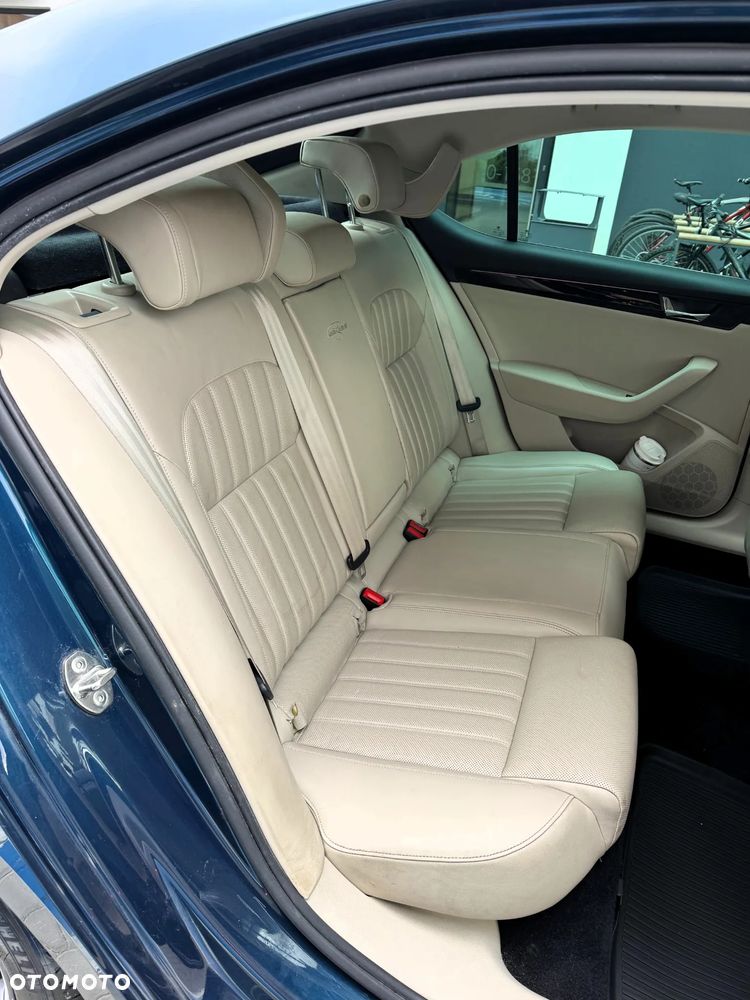 Skoda Superb 2.0 TDI SCR 4x4 L&K DSG - 15