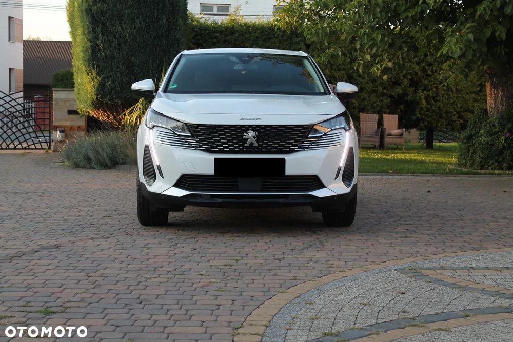 Peugeot 3008 PureTech 130 Stop & Start GPF Allure Business-Paket - 3