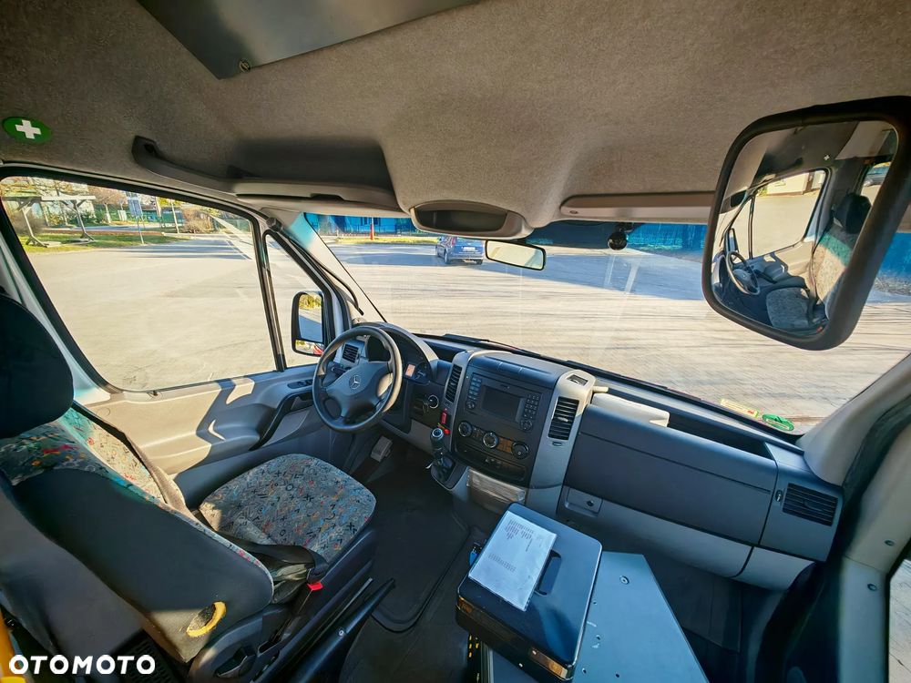 Mercedes-Benz CO TY 35 - 13