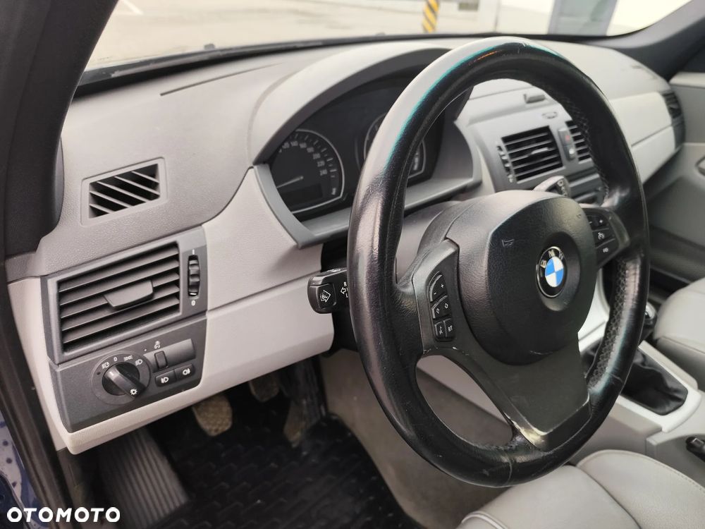 BMW X3 3.0i - 14