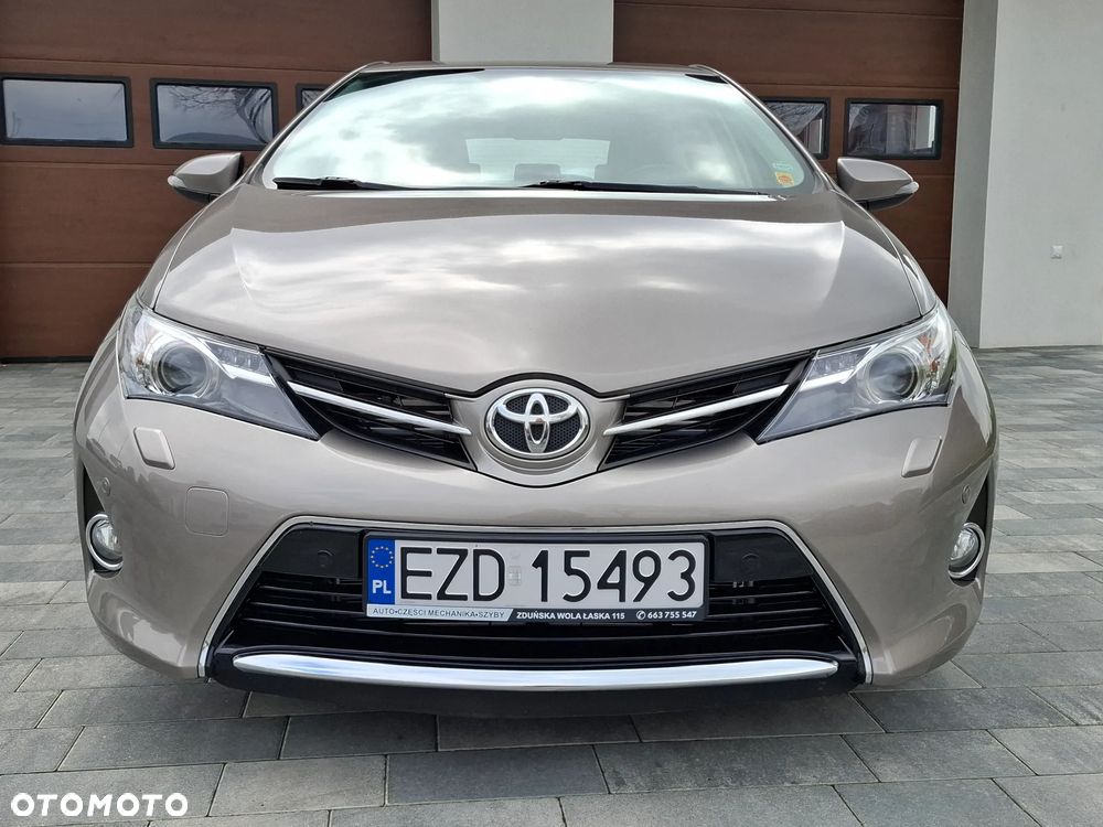 Toyota Auris 2.0 D-4D Executive - 8