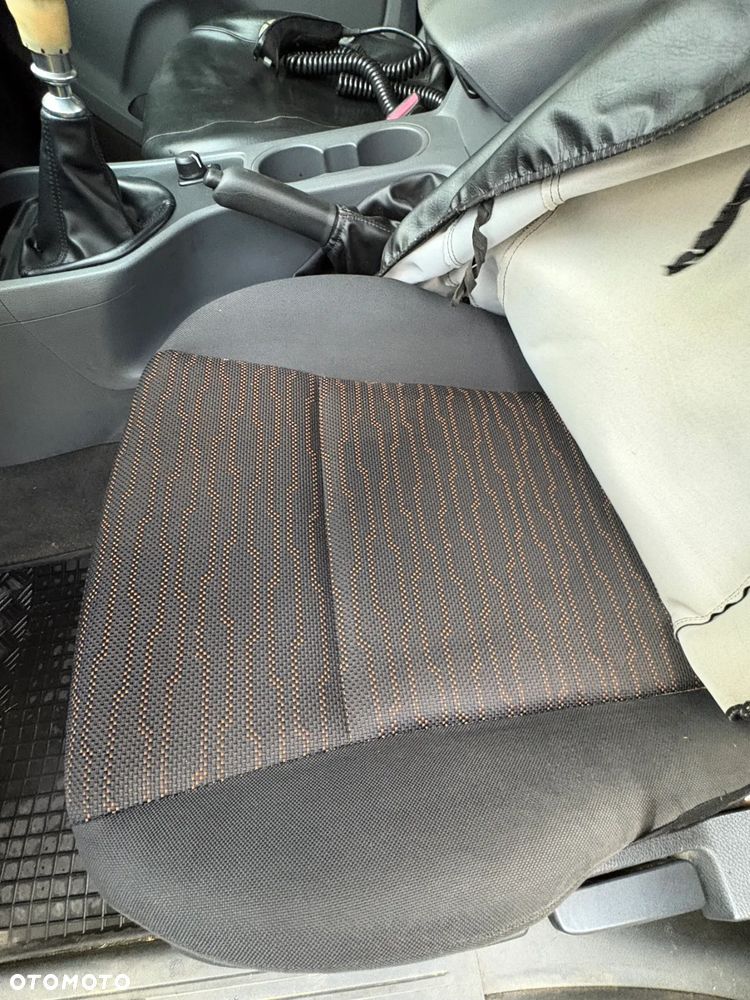 Ford Ranger 2.2 TDCi 4x4 DC XLT - 12