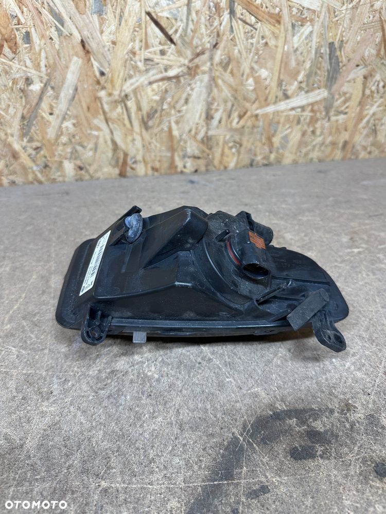 AUDI A4 B8 HALOGEN PRAWY 8K0941700 - 6